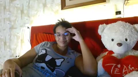 Queen Bon Vivantt online show from February 14, 4:26 am