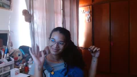 Queen Bon Vivantt online show from January 24, 4:39 pm