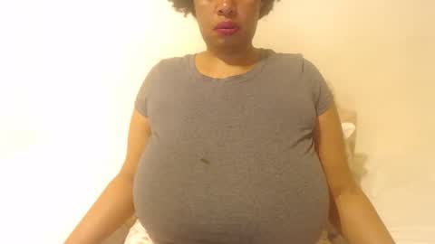 Snapshot of boobyqueen24 chatting on September 17, 6:00 pm boobyqueen online show from September 17, 6:00 pm