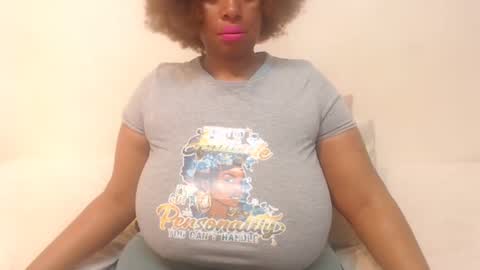 Snapshot of boobyqueen24 chatting on February 26, 6:48 pm boobyqueen online show from February 26, 6:48 pm