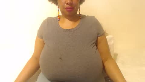 Snapshot of boobyqueen24 chatting on September 15, 7:15 pm boobyqueen online show from September 15, 7:15 pm