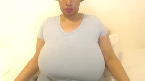 boobyqueen online show from September 25, 8:10 am