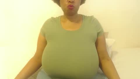 Snapshot of boobyqueen24 chatting on September 21, 11:14 am boobyqueen online show from September 21, 11:14 am