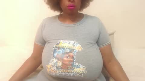 Snapshot of boobyqueen24 chatting on February 23, 4:13 pm boobyqueen online show from February 23, 4:13 pm
