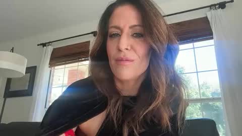 Josie online show from October 31, 6:30 pm