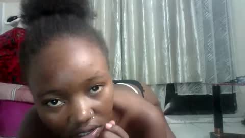 bootybabe0 online show from April 11, 10:41 am