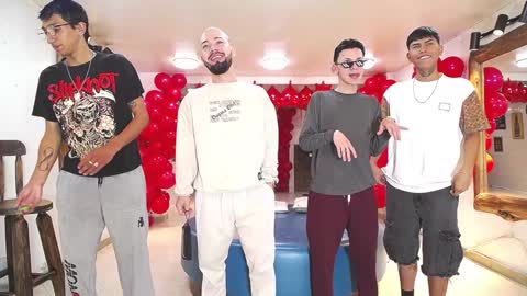 THOMAS AND DAMIAND online show from February 1, 4:14 am