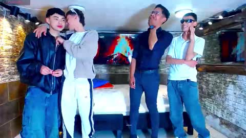 THOMAS AND DAMIAND online show from September 16, 4:48 am