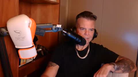 BOSS online show from October 11, 6:07 am