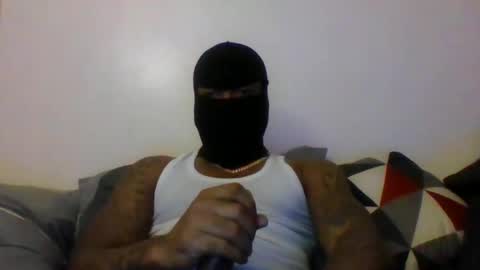 Snapshot of bossdon59 chatting on December 10, 12:17 am bossdon59 online show from December 10, 12:17 am
