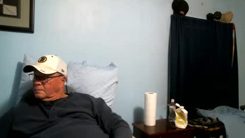 Jackie online show from December 15, 7:31 pm