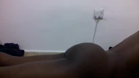 bouncy_vee online show from February 25, 1:36 pm