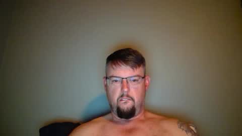 bowtieguy84 online show from May 19, 3:02 am