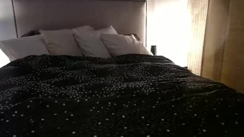 jamie Knox online show from March 4, 10:34 am