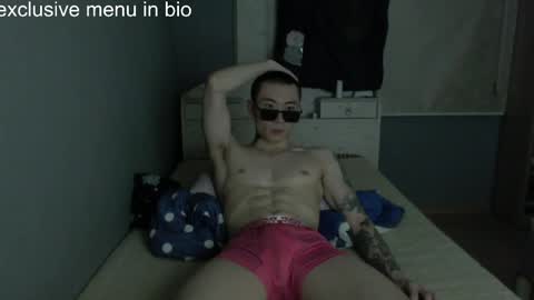 boxman556990 online show from April 1, 2:47 pm