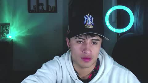 boy_nauthy online show from January 13, 7:38 am