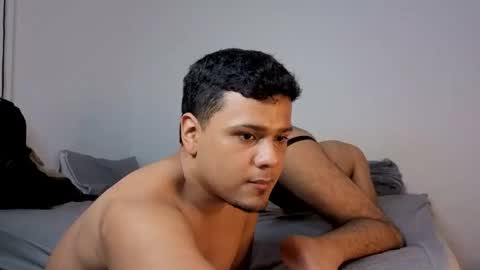 boy_s23 online show from April 10, 4:07 am
