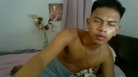 boyax online show from December 12, 8:43 pm