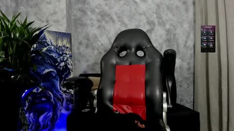 boyc02_ online show from November 16, 1:24 pm