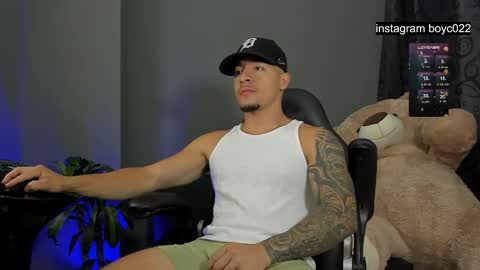 boyc02_ online show from February 10, 11:13 pm