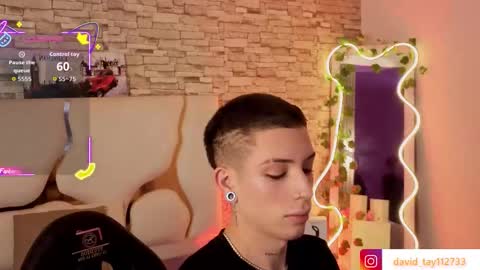 boyfox_tay online show from February 3, 7:29 pm