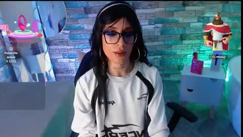 boyfox_tay online show from October 7, 7:15 am