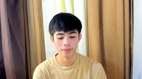 HI IM JAMES DONT FORGET GIVE ME THUMBS UP AND JOIN TO MY FANCLUB online show from February 3, 3:49 pm