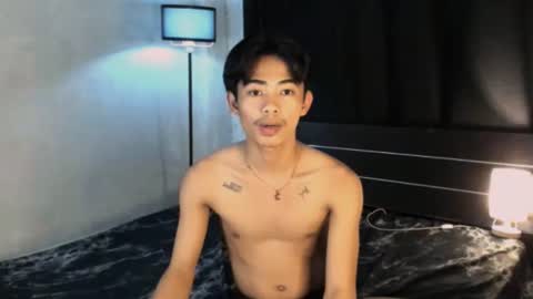 HI IM JAMES DONT FORGET GIVE ME THUMBS UP AND JOIN TO MY FANCLUB online show from March 2, 10:35 am