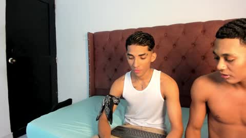 ALEX - TAYLER  -MIKE online show from September 23, 1:27 pm