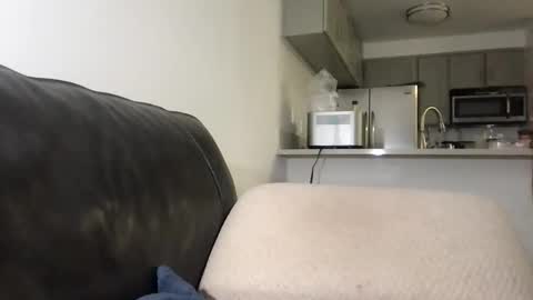 boytoy298812 online show from February 18, 9:53 am