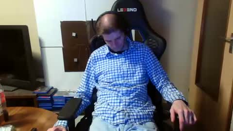 bponie1 online show from December 28, 5:12 am