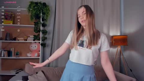 Nicole online show from February 28, 9:15 am