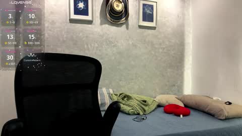 brad_bonnet online show from May 21, 4:57 pm