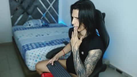 Brad online show from December 23, 1:01 am