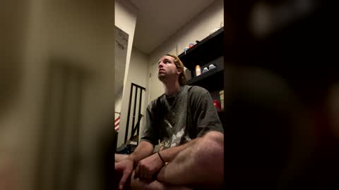 braden_thompson2012 online show from April 18, 7:54 am