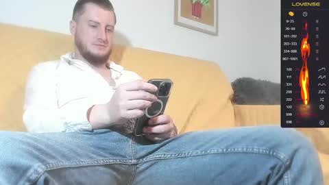 Snapshot of bradryder__ chatting on March 2, 11:18 am Call me Alex online show from March 2, 11:18 am
