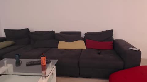 Nick and Molly online show from November 4, 8:04 am