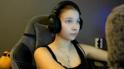 Alice online show from January 9, 3:06 pm