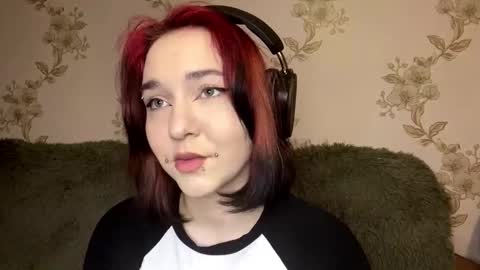 Emily online show from February 14, 5:26 pm