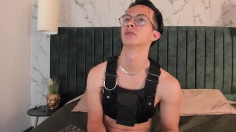 brandon_starkk online show from December 14, 12:00 pm