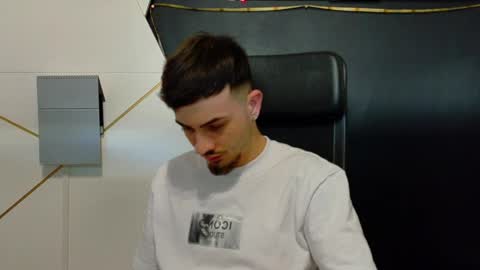 BrandonTateX online show from April 6, 9:10 am