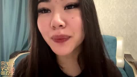 Aypril   online show from October 31, 7:20 am