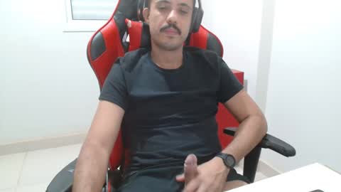 brasilianonca online show from May 9, 3:01 am