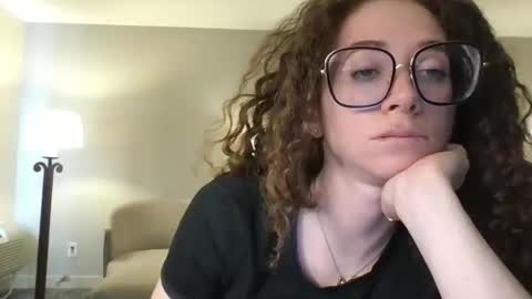 Bratty Fit Girl online show from October 18, 10:47 pm