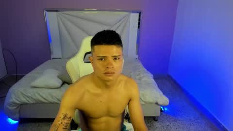 Snapshot of brayan_hotl_ chatting on September 12, 4:25 am BRAYAN online show from September 12, 4:25 am