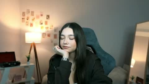 Rachel online show from April 8, 8:01 pm