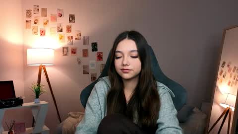 Rachel online show from February 24, 8:12 pm