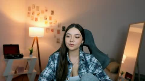 Rachel online show from April 18, 7:40 pm