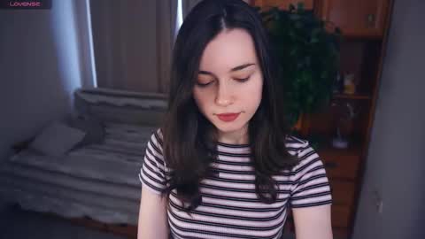 Mia Bunyard online show from October 14, 7:55 am