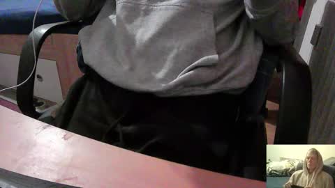 bremer64 online show from October 19, 11:48 am